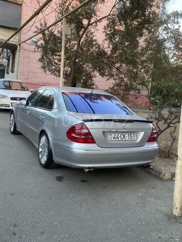 Mercedes E 280-6