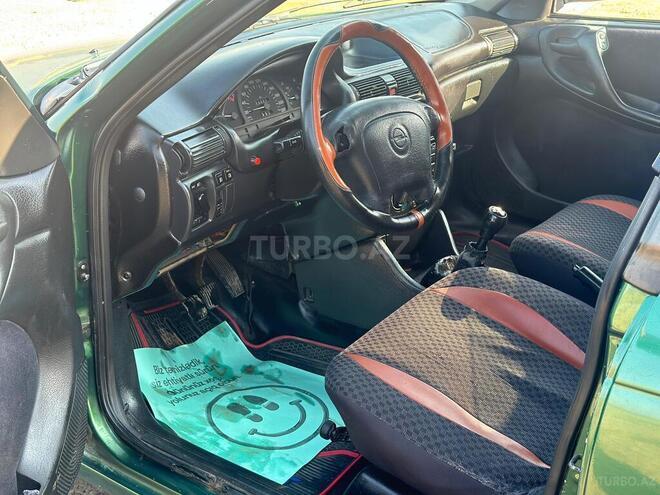 Opel Astra 1997, 588,000 km - 1.8 l - Bakı
