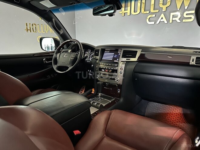 Lexus LX 570 2014, 102,000 km - 5.7 л - Bakı