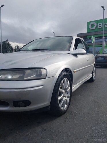 Opel Vectra 1999, 260,000 km - 2.0 l - Bakı