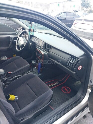 Opel Vectra 1999, 260,000 km - 2.0 l - Bakı