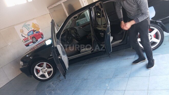 Mercedes C 230 1998, 198,000 km - 2.3 l - Quba