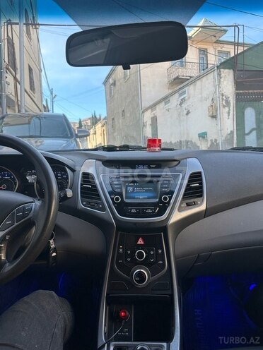 Hyundai Elantra 2015, 162,544 km - 1.8 l - Bakı