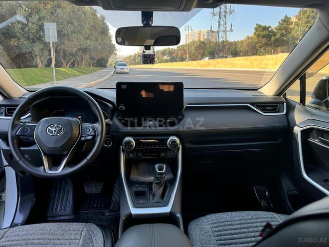 Toyota RAV4 2023, 16,300 km - 2.5 л - Bakı