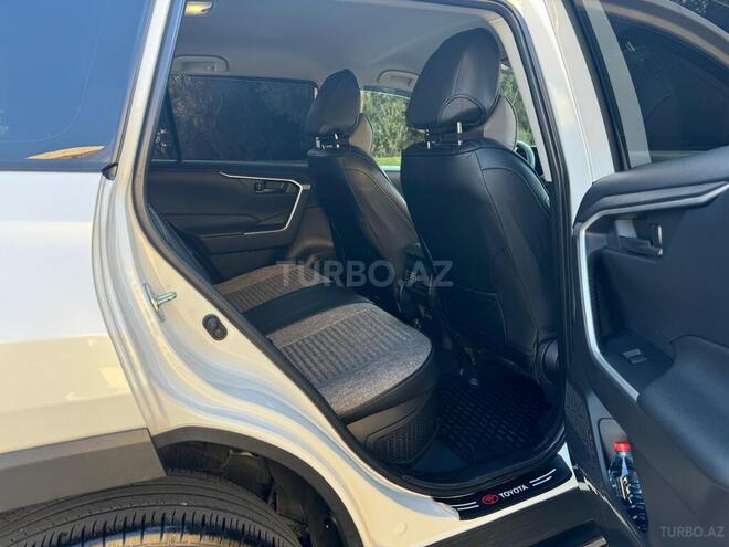 Toyota RAV4 2023, 16,300 km - 2.5 л - Bakı