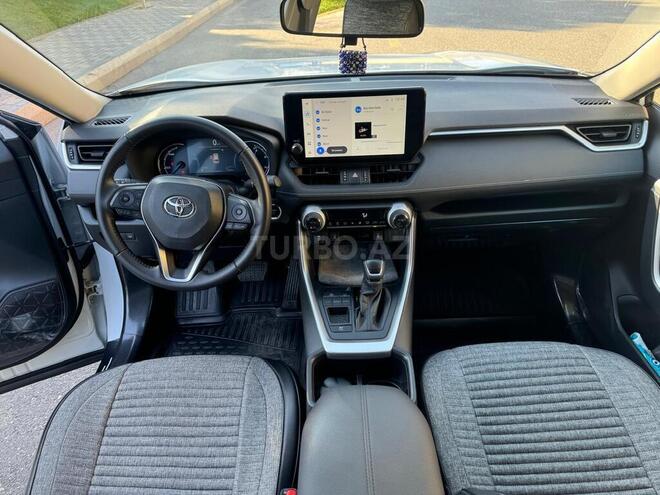 Toyota RAV4 2023, 16,300 km - 2.5 л - Bakı