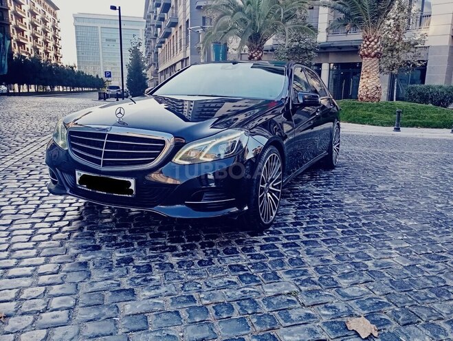 Mercedes E 220 d 2015, 249,500 km - 2.2 л - Bakı