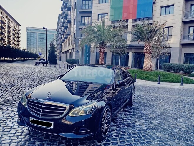 Mercedes E 220 d 2015, 249,500 km - 2.2 л - Bakı