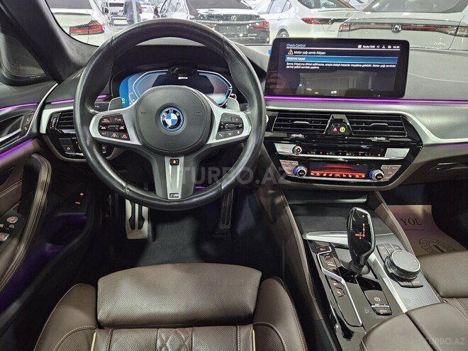 BMW 530e 2022, 10,000 km - 2.0 l - Bakı
