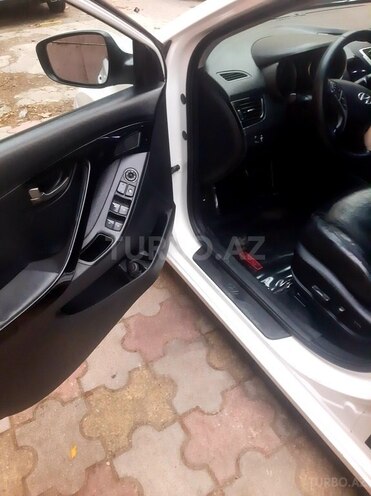 Hyundai Elantra 2012, 285,000 km - 1.8 l - Bakı