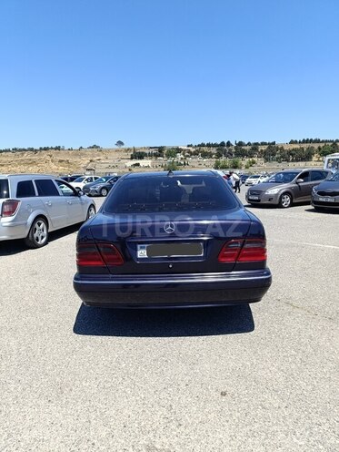 Mercedes E 220 d 1999, 465,000 km - 2.2 l - Bakı