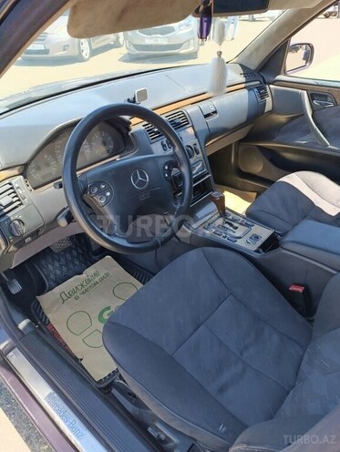 Mercedes E 220 d 1999, 465,000 km - 2.2 l - Bakı