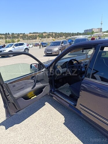 Mercedes E 220 d 1999, 465,000 km - 2.2 l - Bakı
