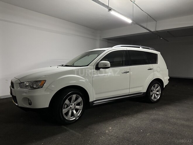 Mitsubishi Outlander 2010, 178,000 km - 3.0 l - Bakı