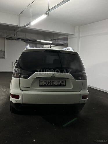 Mitsubishi Outlander 2010, 178,000 km - 3.0 l - Bakı