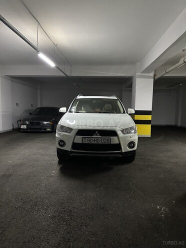 Mitsubishi Outlander 2010, 178,000 km - 3.0 l - Bakı