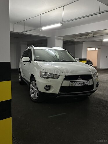 Mitsubishi Outlander 2010, 178,000 km - 3.0 l - Bakı