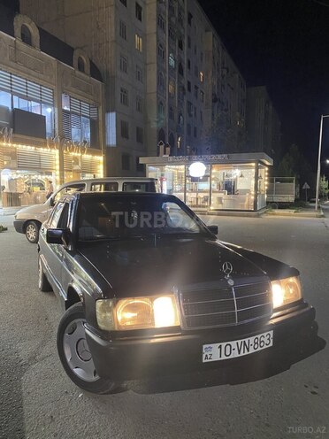 Mercedes 190 1992, 300,000 km - 2.0 l - Gəncə