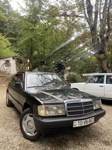 Mercedes 190 1992, 300,000 km - 2.0 l - Gəncə