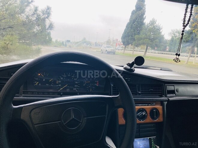 Mercedes 190 1992, 300,000 km - 2.0 l - Gəncə