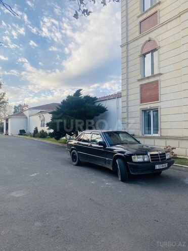 Mercedes 190 1992, 300,000 km - 2.0 l - Gəncə