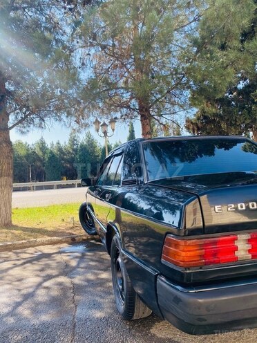 Mercedes 190 1992, 300,000 km - 2.0 l - Gəncə