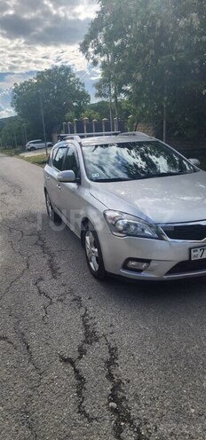 Kia Ceed 2010, 230,000 km - 1.6 л - Şamaxı