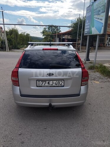 Kia Ceed 2010, 230,000 km - 1.6 л - Şamaxı