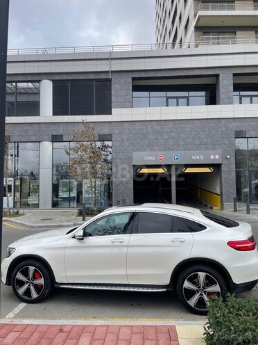 Mercedes GLC 300 4MATIC Coupe 2017, 114,000 km - 2.0 л - Bakı