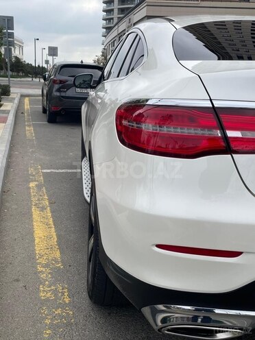 Mercedes GLC 300 4MATIC Coupe 2017, 114,000 km - 2.0 л - Bakı