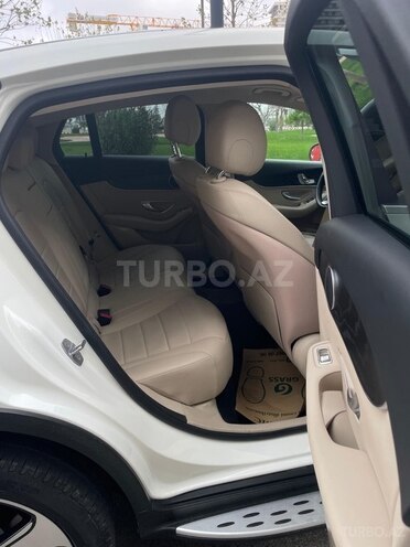 Mercedes GLC 300 4MATIC Coupe 2017, 114,000 km - 2.0 л - Bakı