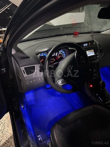 Hyundai Elantra 2015, 162,544 km - 1.8 l - Bakı