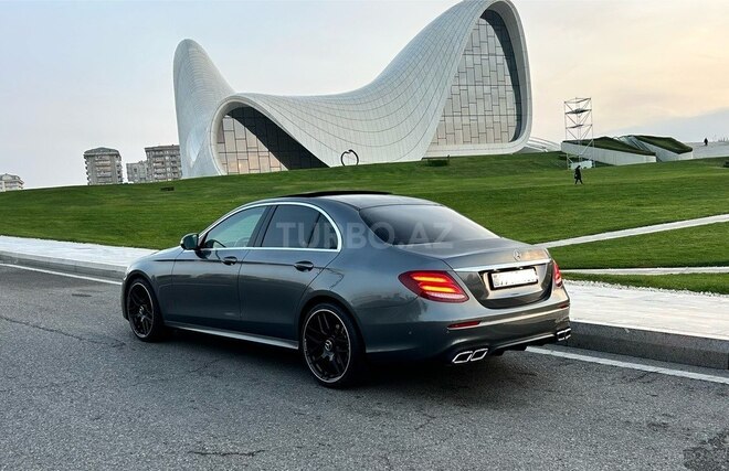 Mercedes E 220 d 2019, 90,000 km - 2.0 л - Bakı