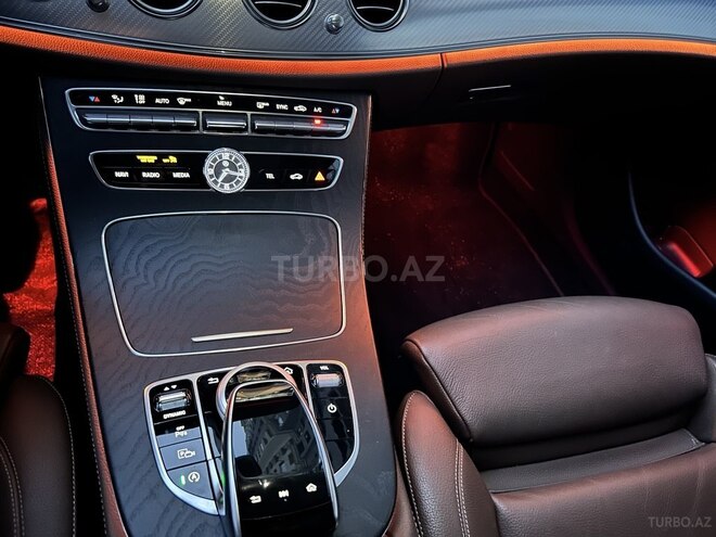 Mercedes E 220 d 2019, 90,000 km - 2.0 л - Bakı