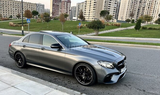 Mercedes E 220 d 2019, 90,000 km - 2.0 л - Bakı
