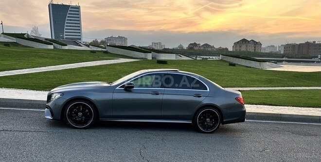 Mercedes E 220 d 2019, 90,000 km - 2.0 л - Bakı