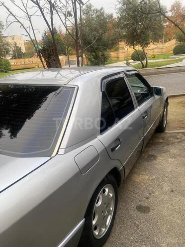 Mercedes E 230 1992, 300,000 km - 2.3 l - Bakı