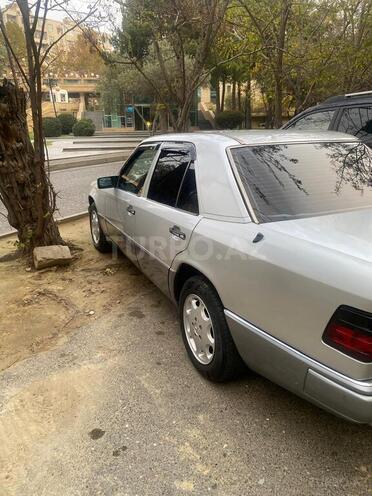 Mercedes E 230 1992, 300,000 km - 2.3 l - Bakı