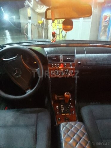 Mercedes C 240 1997, 350,000 km - 2.4 л - İmişli