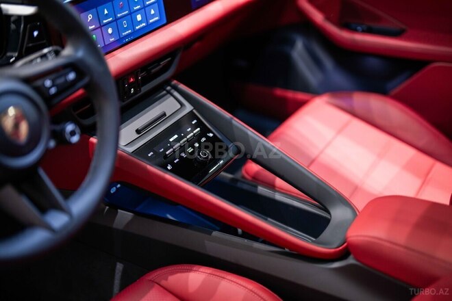 Porsche Macan 4-15