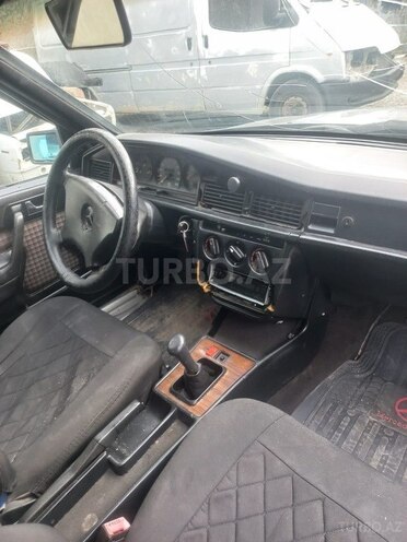 Mercedes 190 1991, 267,000 km - 1.8 l - Şirvan