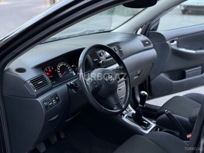 Toyota Corolla 2006, 284,000 km - 1.4 l - Bakı