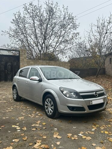 Opel Astra 2004, 237,000 km - 1.4 l - Gəncə