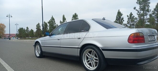 BMW 728 2000, 557,000 km - 2.8 l - Ağdaş