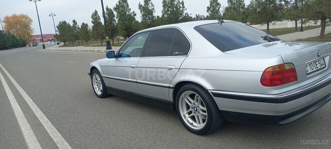 BMW 728 2000, 557,000 km - 2.8 l - Ağdaş