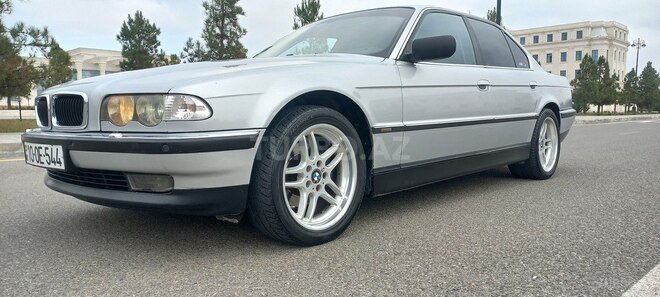 BMW 728 2000, 557,000 km - 2.8 l - Ağdaş