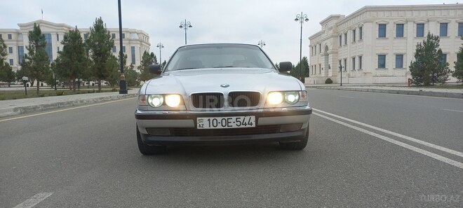 BMW 728 2000, 557,000 km - 2.8 l - Ağdaş