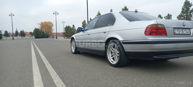 BMW 728 2000, 557,000 km - 2.8 l - Ağdaş