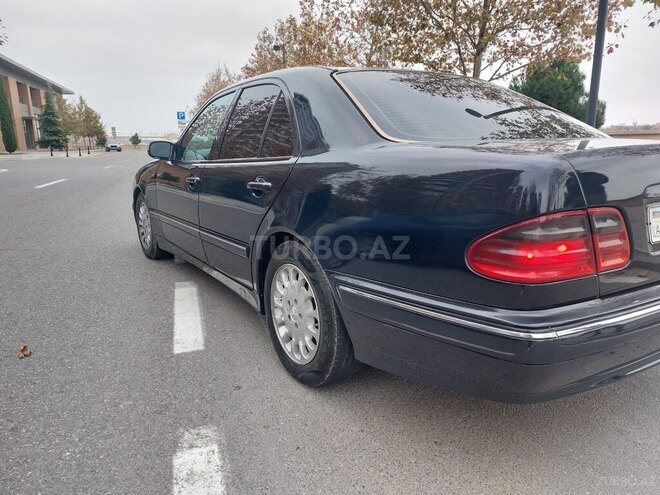 Mercedes E 220 d 1999, 425,000 km - 2.2 l - Bakı
