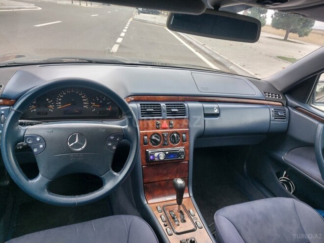 Mercedes E 220 d 1999, 425,000 km - 2.2 l - Bakı